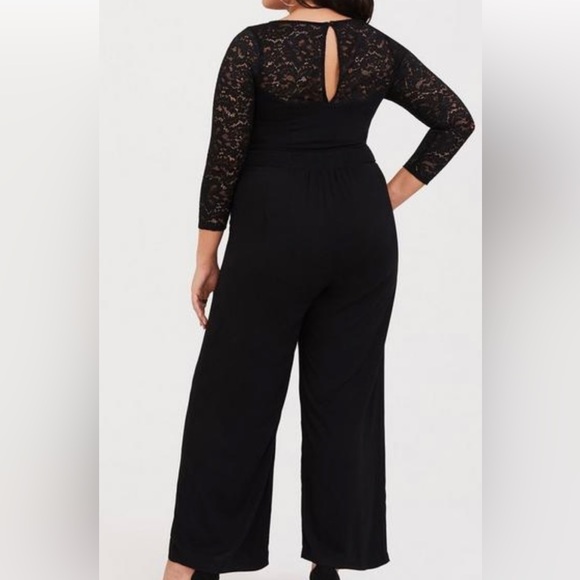 Torrid: Lace long sleeved jumpsuit with heart shaped neckline - Picture 9 of 10